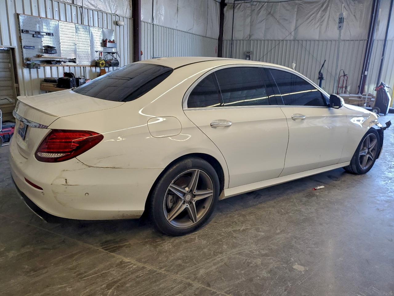 2017 MERCEDES-BENZ E 300 photo 7
