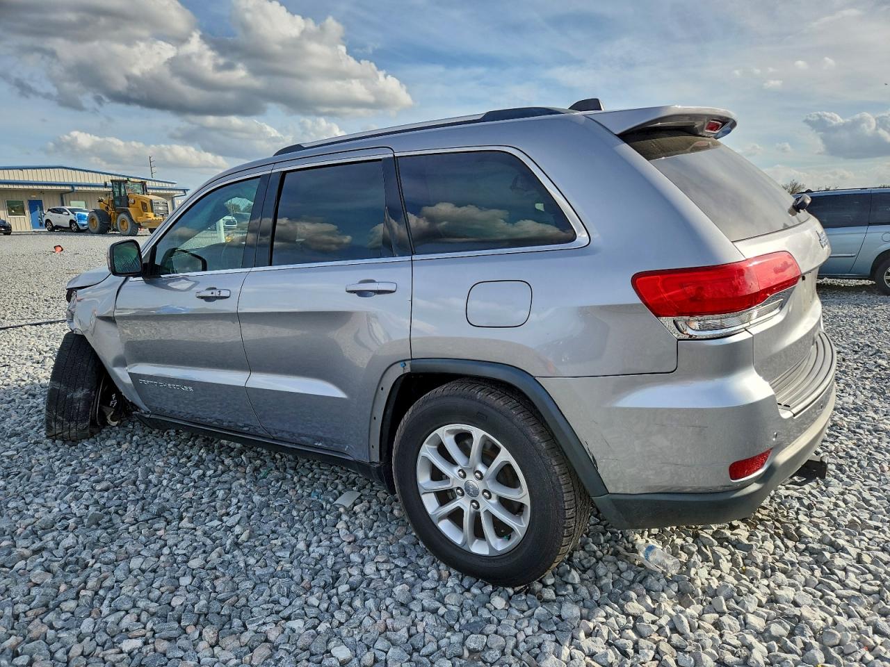 2016 JEEP GRAND CHEROKEE LAREDO photo 3
