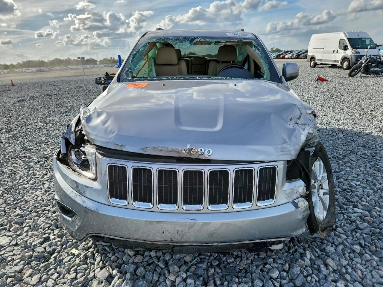 2016 JEEP GRAND CHEROKEE LAREDO photo 9