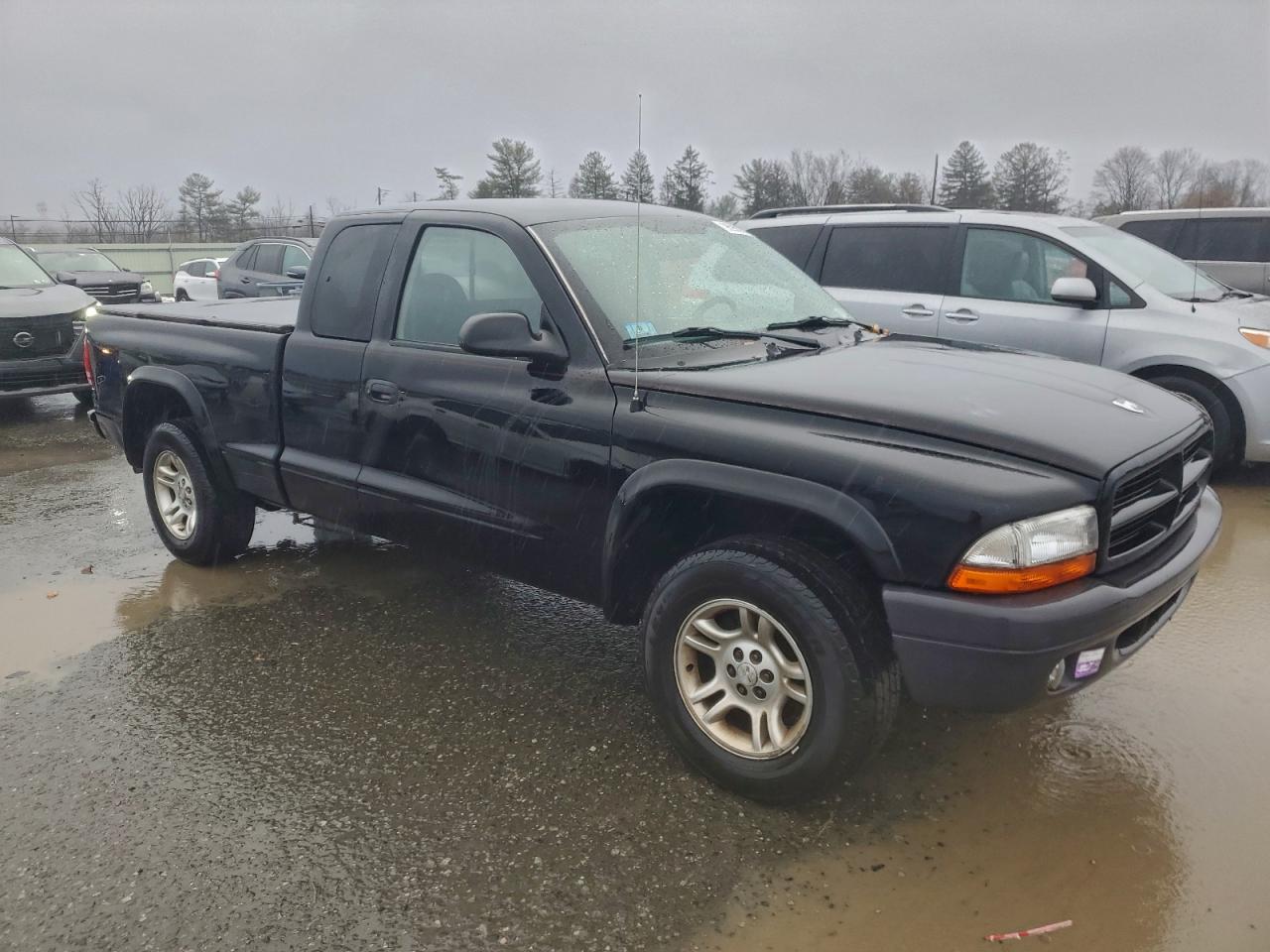2003 DODGE DAKOTA SXT photo 10