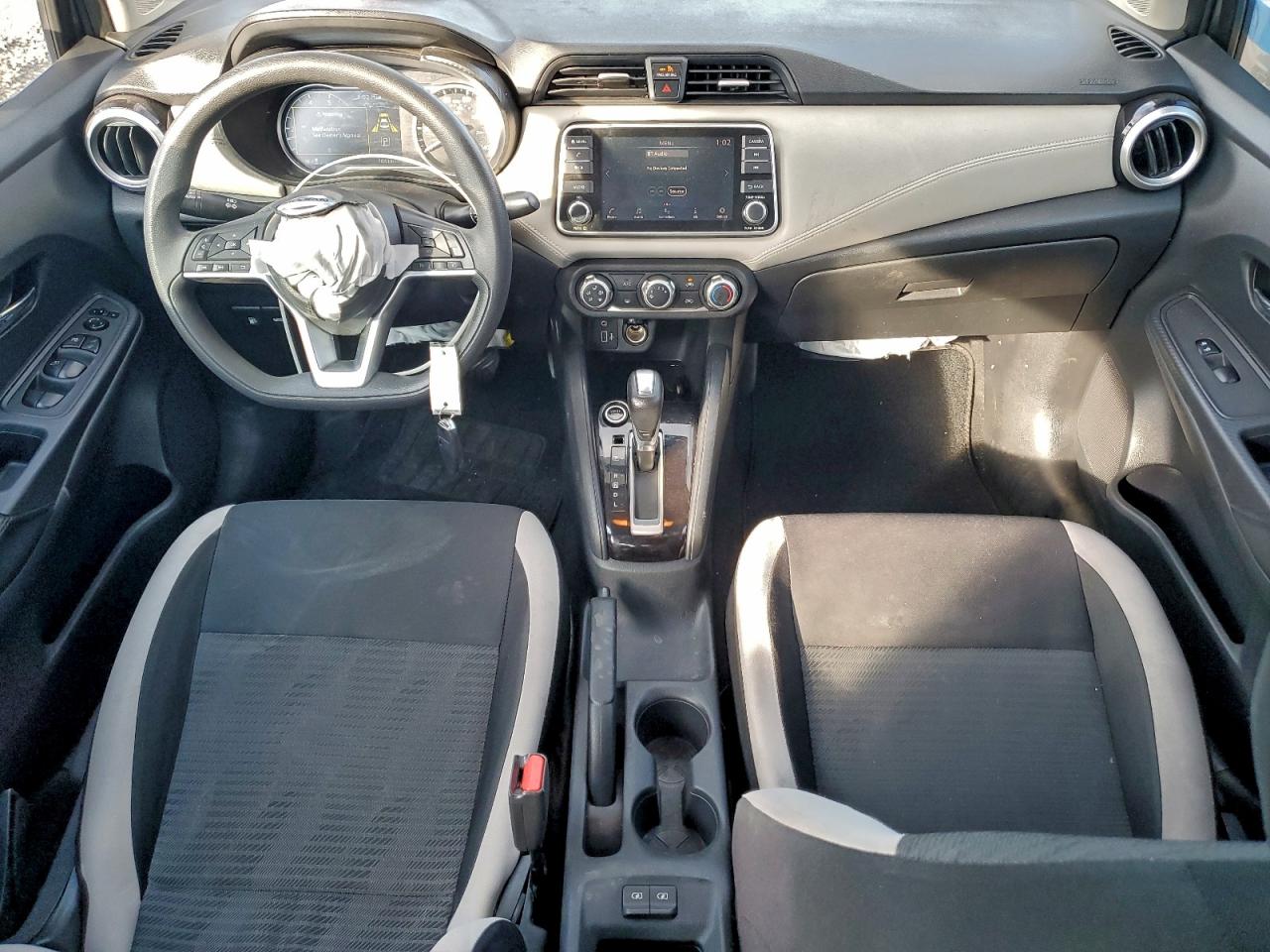 2020 NISSAN VERSA SV photo 8