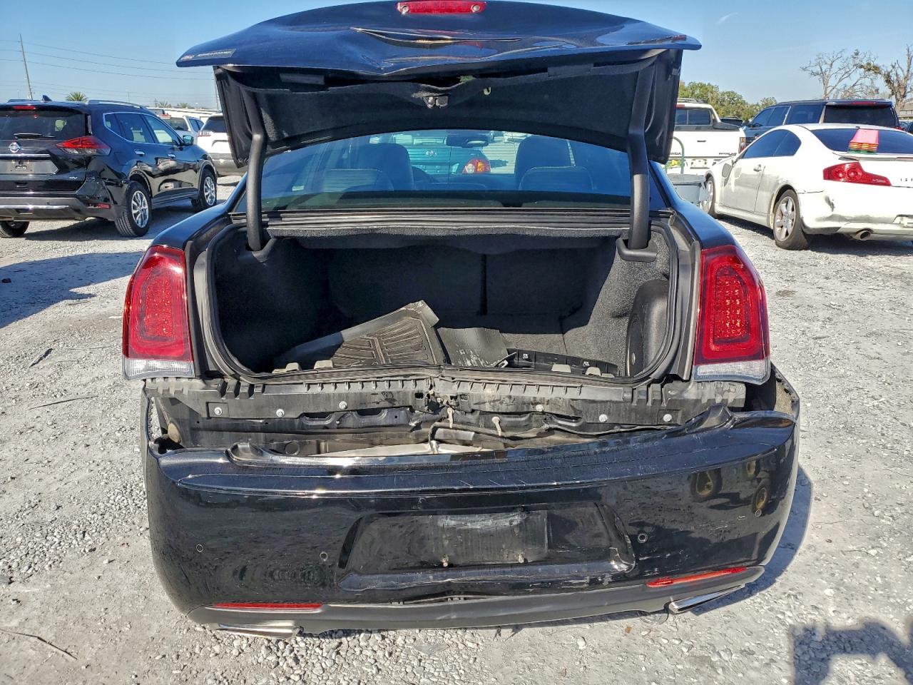 2022 CHRYSLER 300 S photo 11