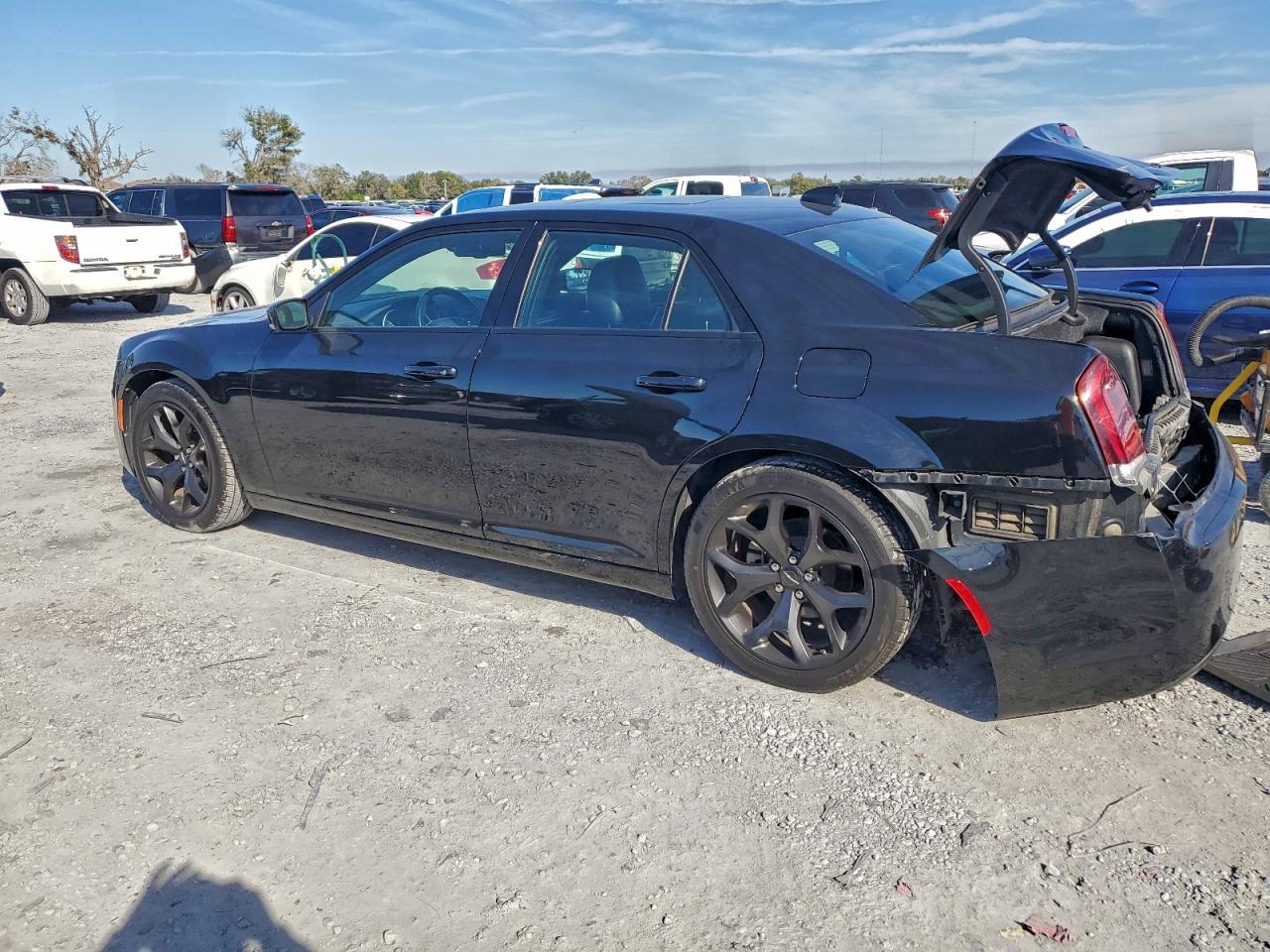 2022 CHRYSLER 300 S photo 3
