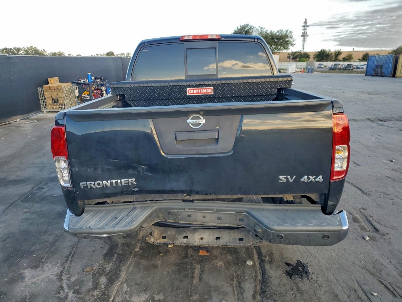 2019 NISSAN FRONTIER S photo 11