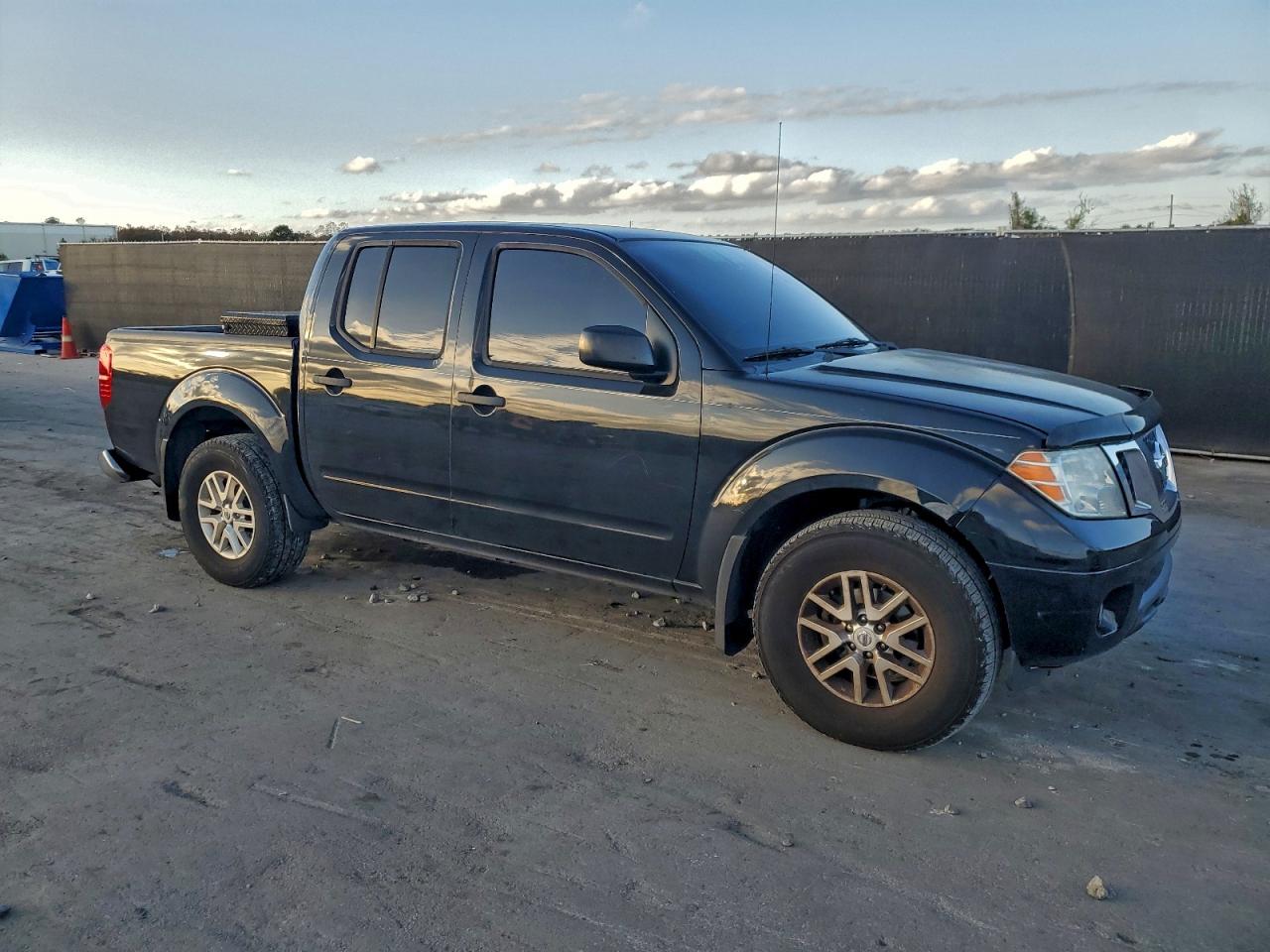 2019 NISSAN FRONTIER S photo 7