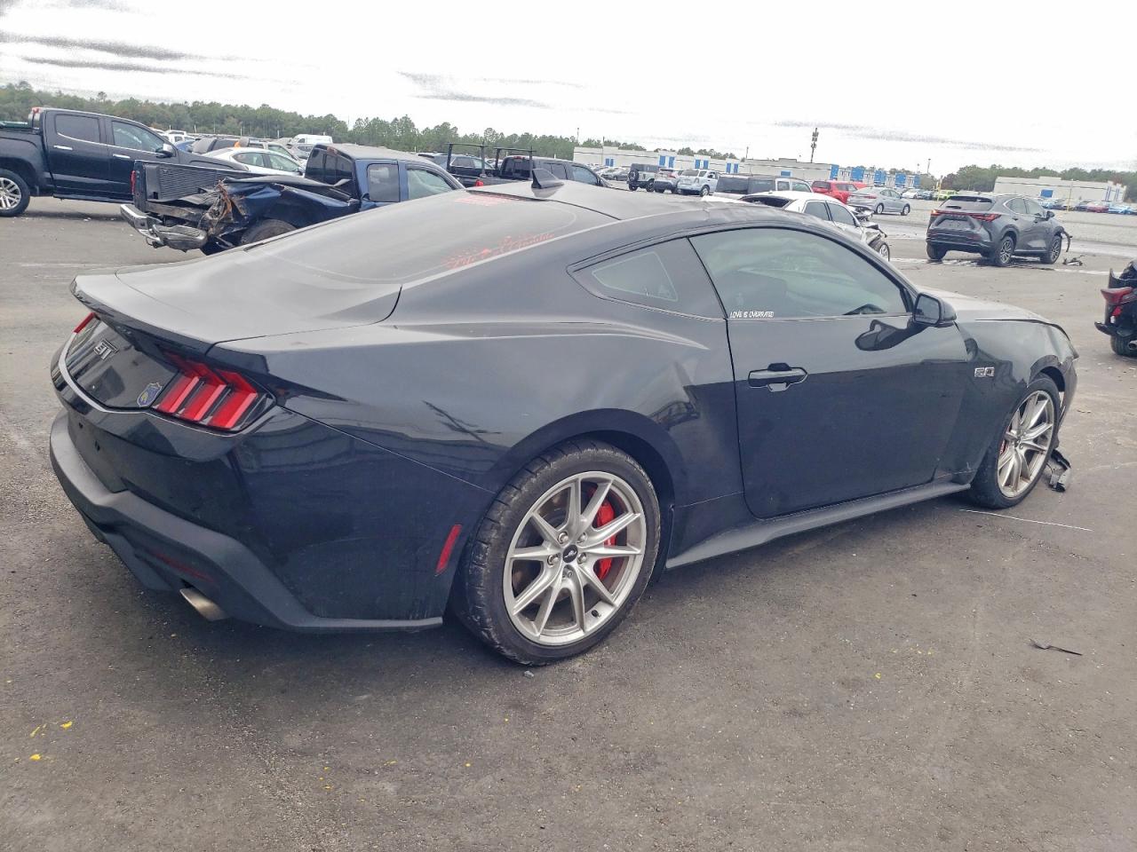 2024 FORD MUSTANG GT photo 5