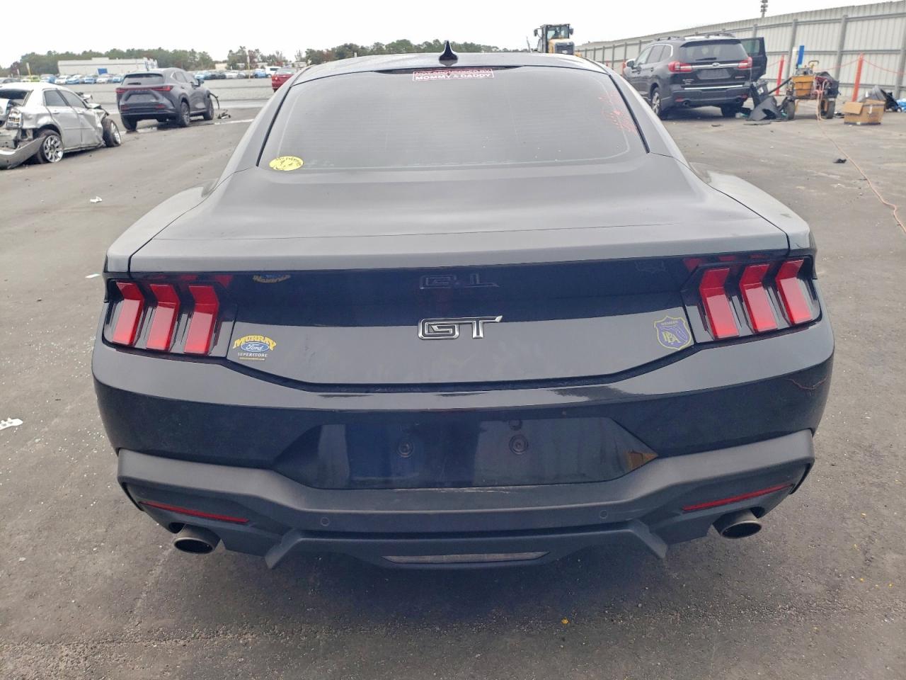 2024 FORD MUSTANG GT photo 11
