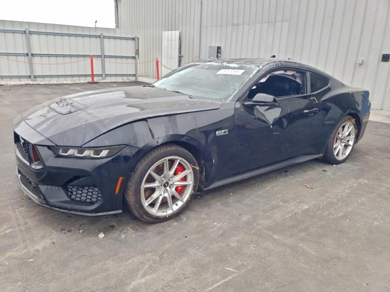 2024 FORD MUSTANG GT photo 2