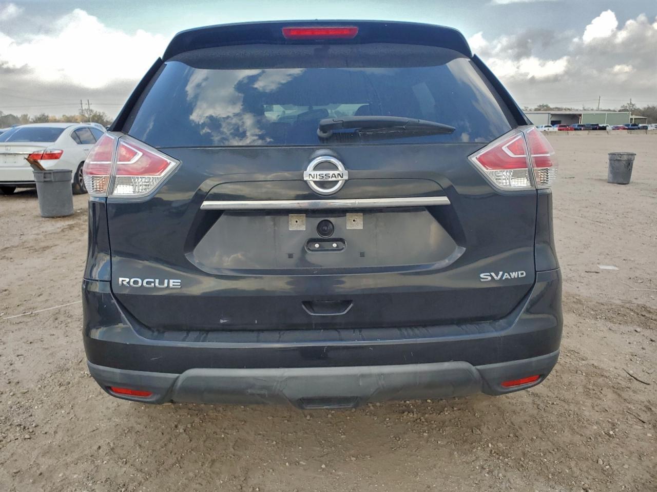 2016 NISSAN ROGUE S photo 6