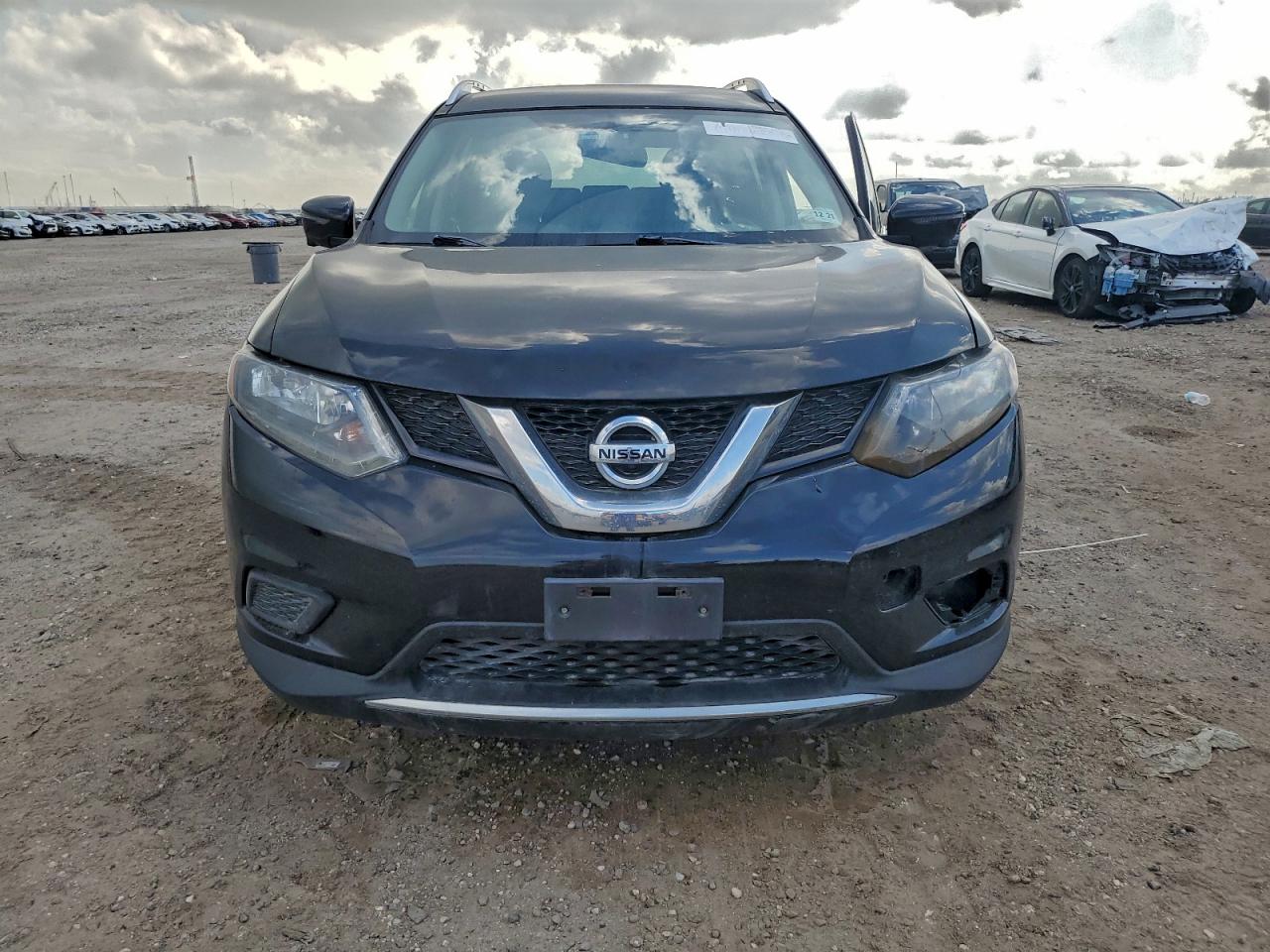 2016 NISSAN ROGUE S photo 5