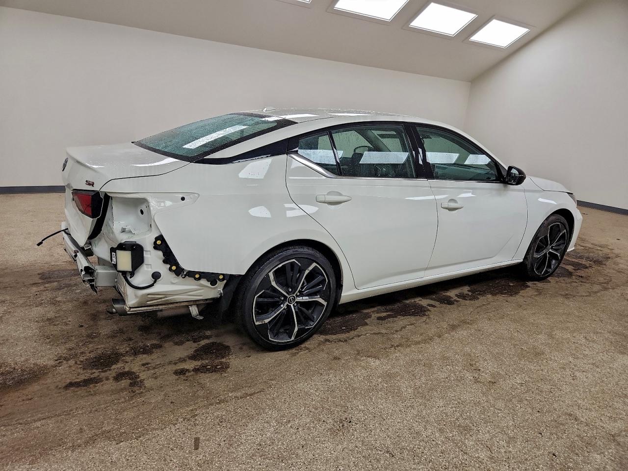 2024 NISSAN ALTIMA SR photo 3