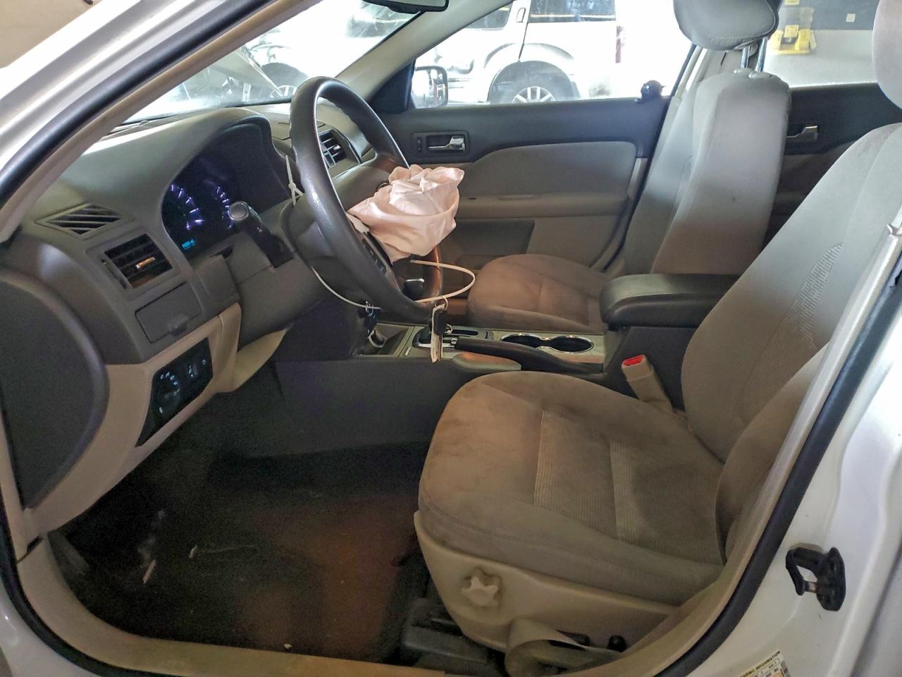 2011 FORD FUSION SE photo 7
