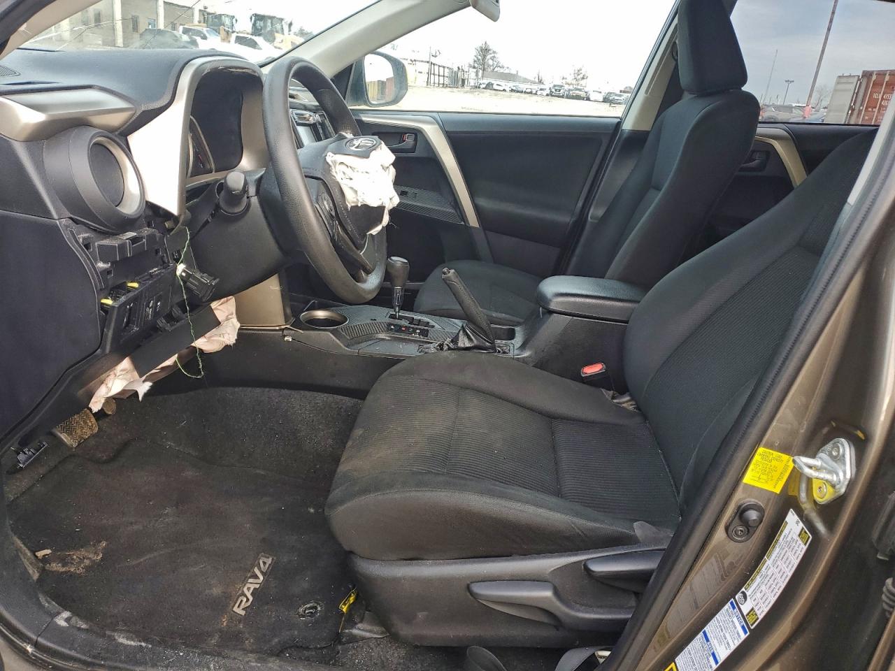 2014 TOYOTA RAV4 LE photo 13