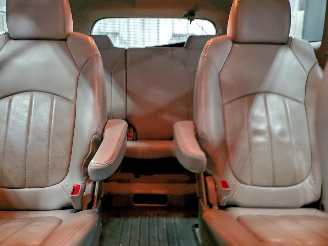 2016 BUICK ENCLAVE photo 10