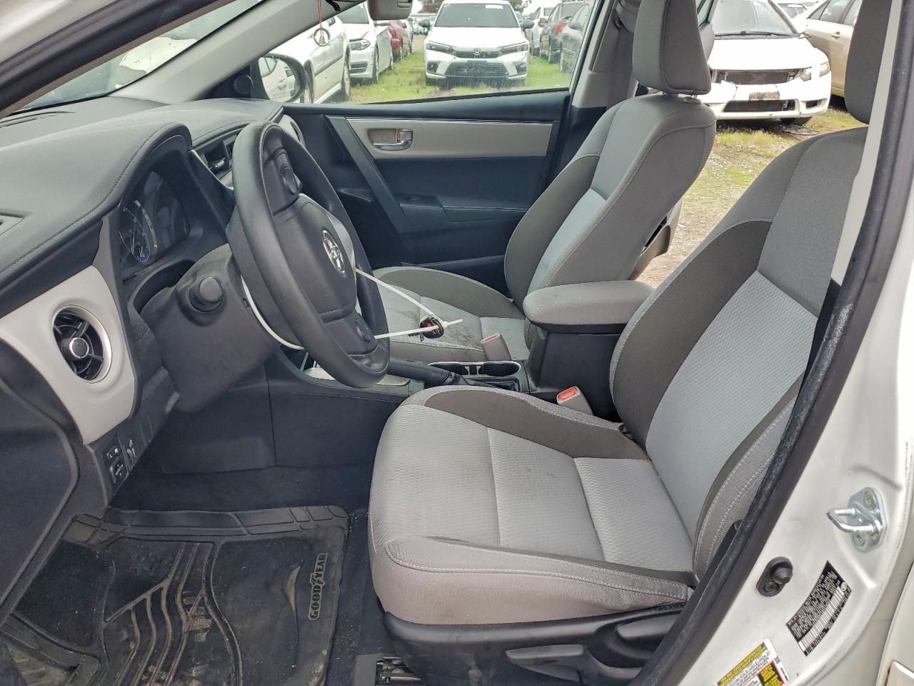 2017 TOYOTA COROLLA LE ECO photo 7