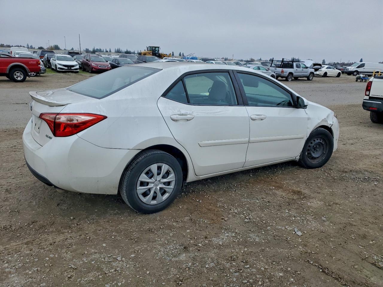 2017 TOYOTA COROLLA LE ECO photo 3