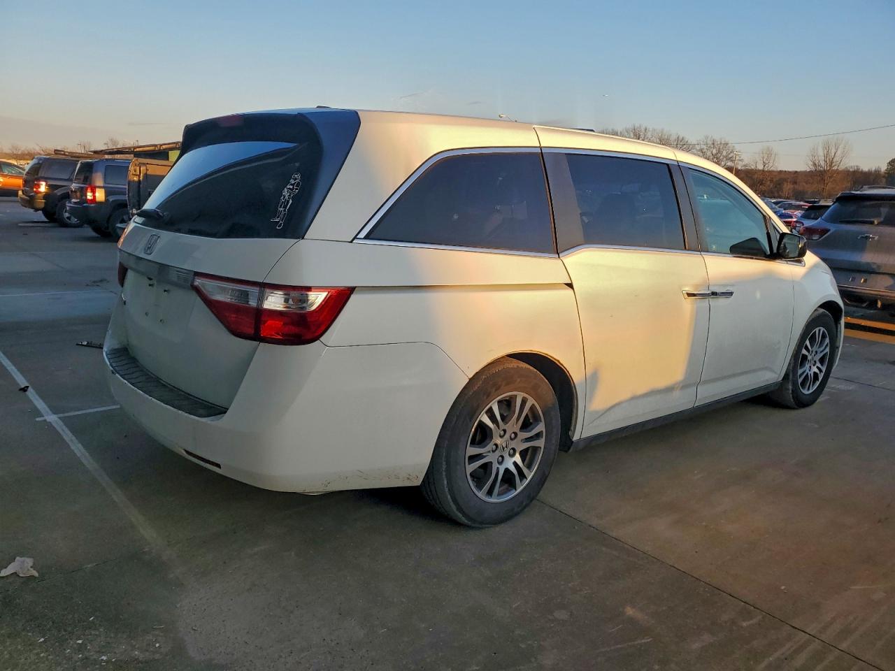 2012 HONDA ODYSSEY EXL photo 5