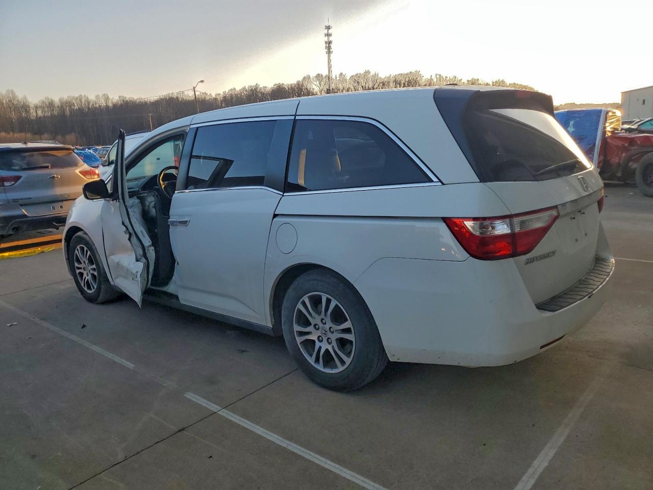 2012 HONDA ODYSSEY EXL photo 3