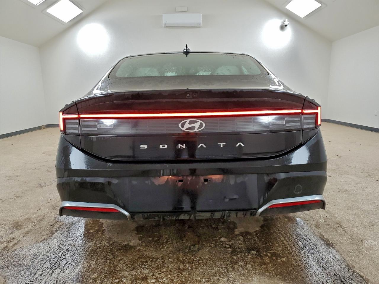 2025 HYUNDAI SONATA SEL photo 11