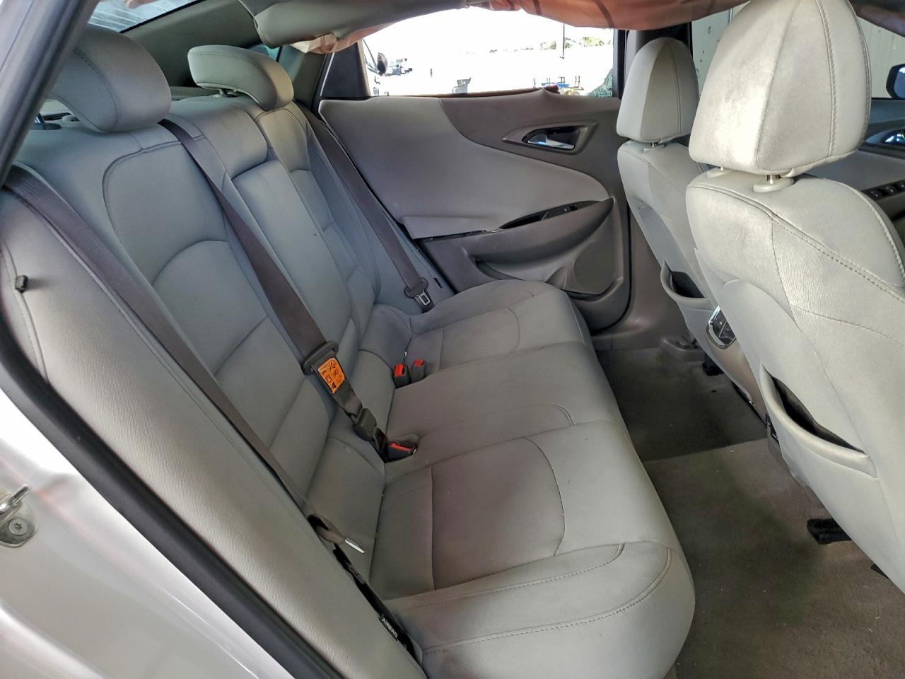 2017 CHEVROLET MALIBU LT photo 10