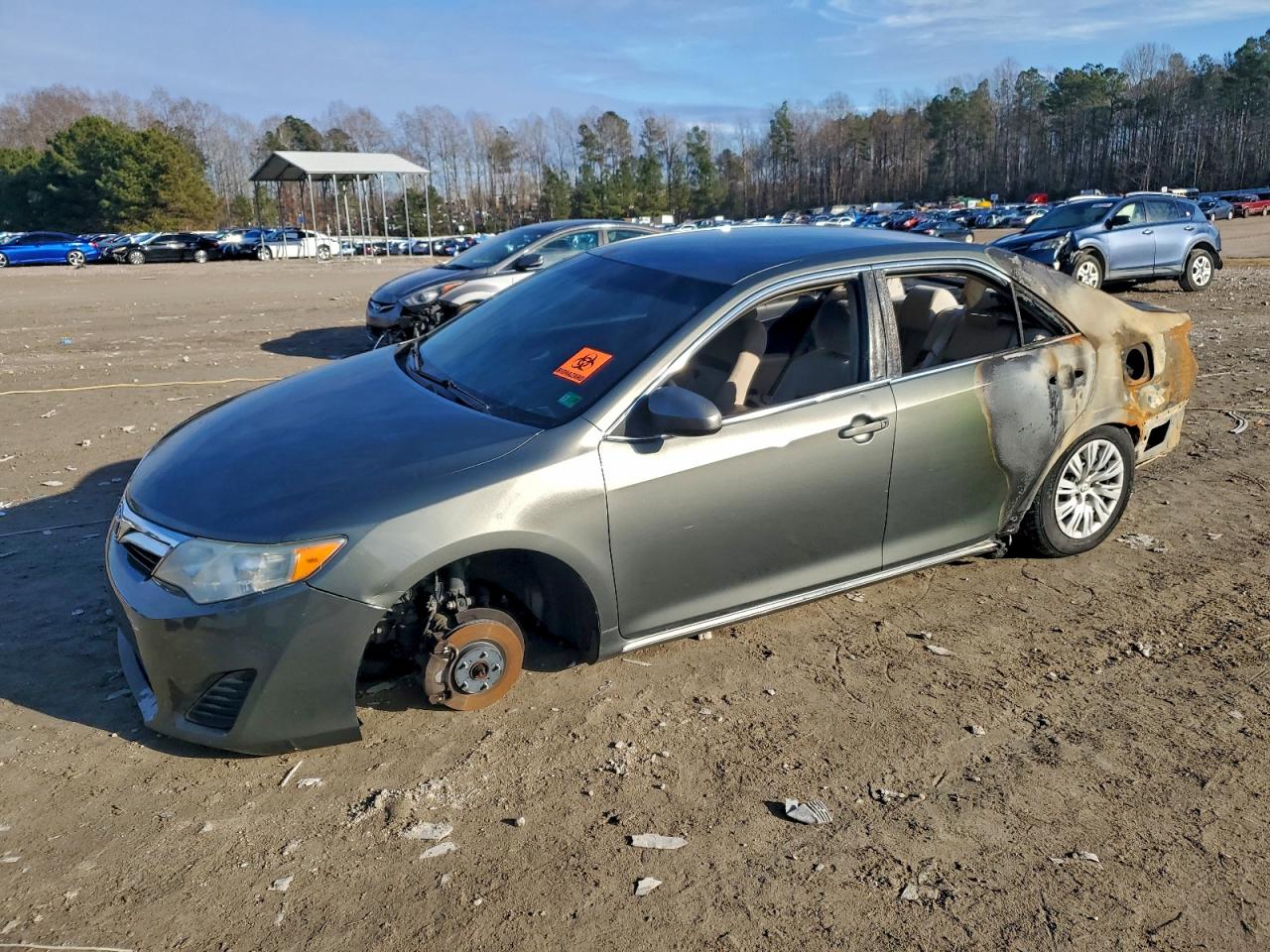 2014 TOYOTA CAMRY