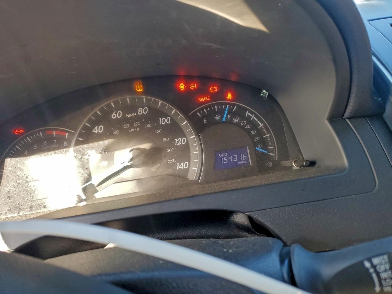 2014 TOYOTA CAMRY L photo 9