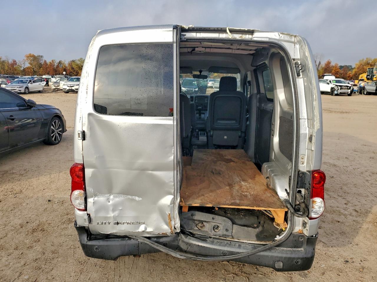 2015 CHEVROLET CITY EXPRESS LT photo 6