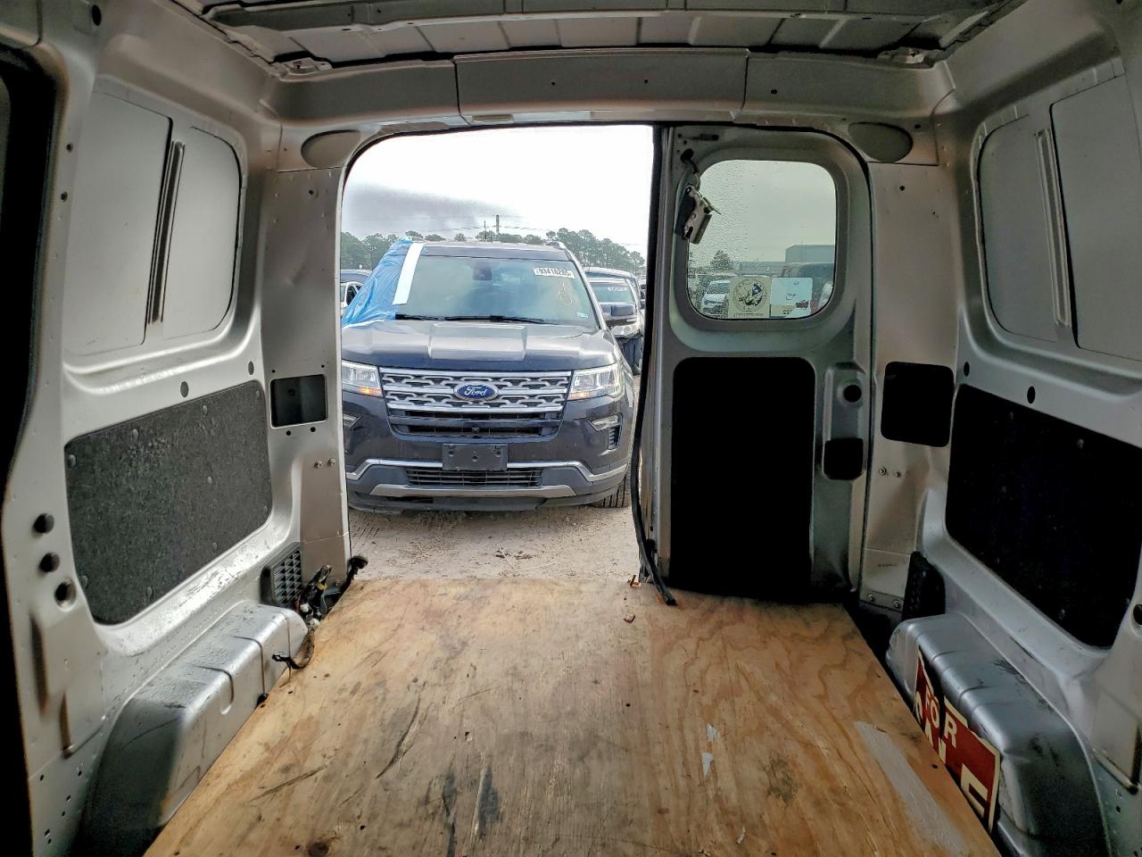 2015 CHEVROLET CITY EXPRESS LT photo 10