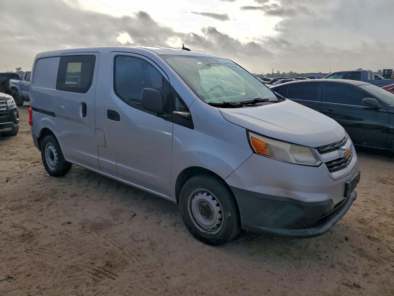 2015 CHEVROLET CITY EXPRESS LT photo 4