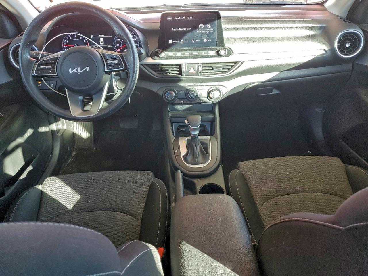 2024 KIA FORTE LX photo 15