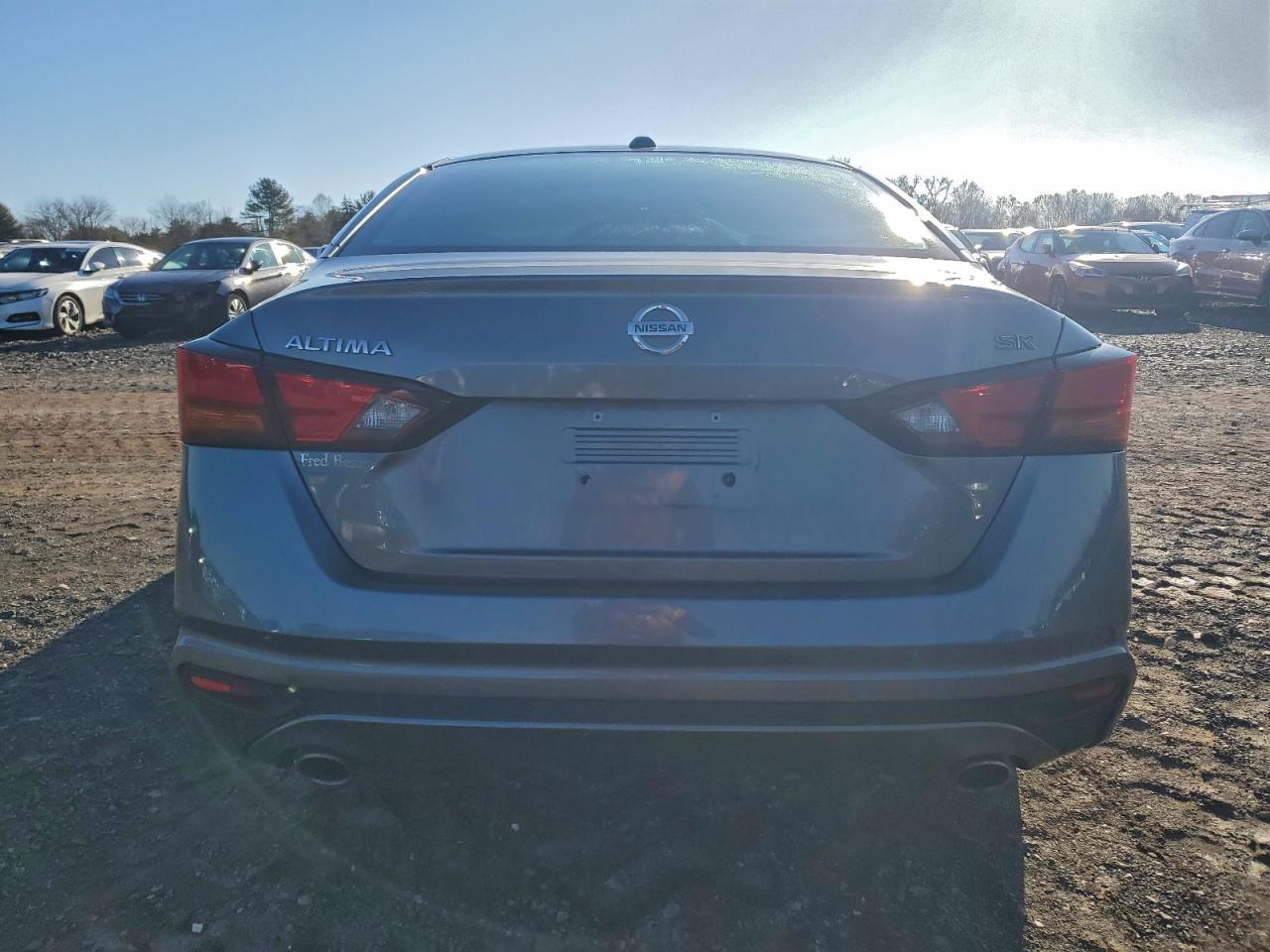 2019 NISSAN ALTIMA SR photo 11