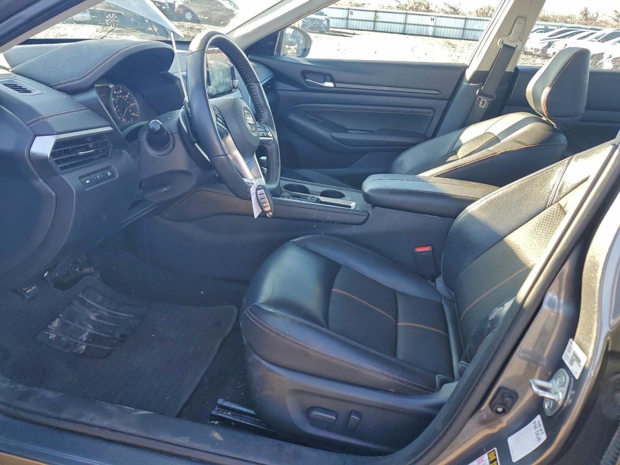 2019 NISSAN ALTIMA SR photo 13