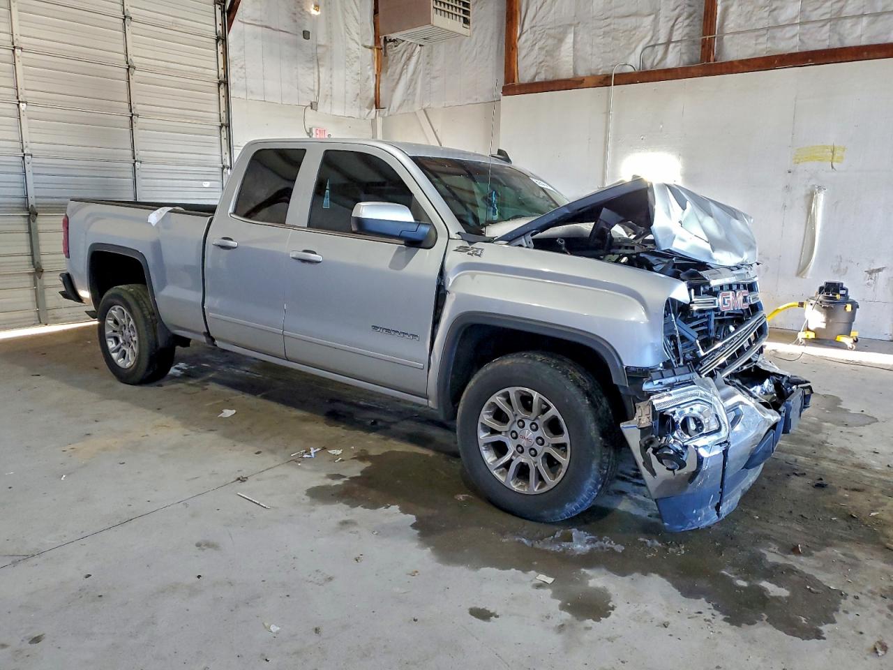 2017 GMC SIERRA K1500 SLE photo 4