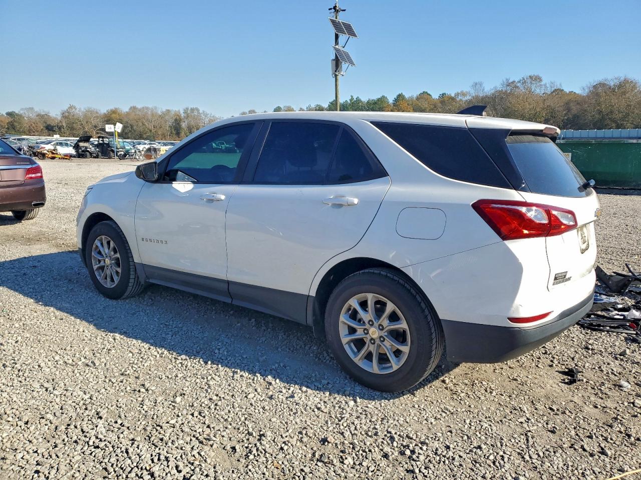 2021 CHEVROLET EQUINOX LS photo 3