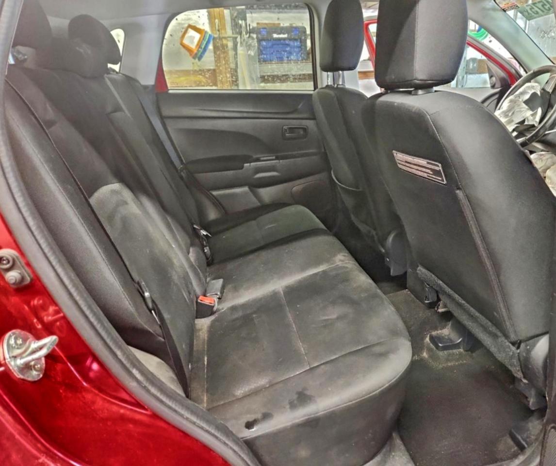 2015 MITSUBISHI OUTLANDER SPORT ES photo 11