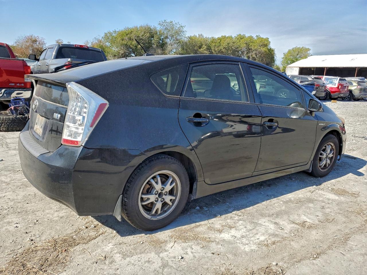 2011 TOYOTA PRIUS photo 5