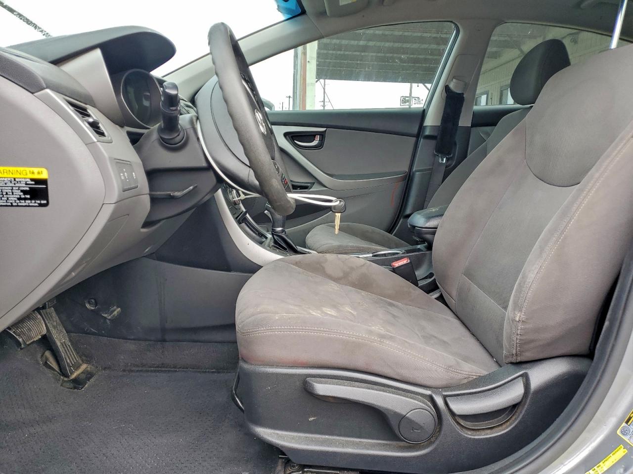 2015 HYUNDAI ELANTRA SE photo 13