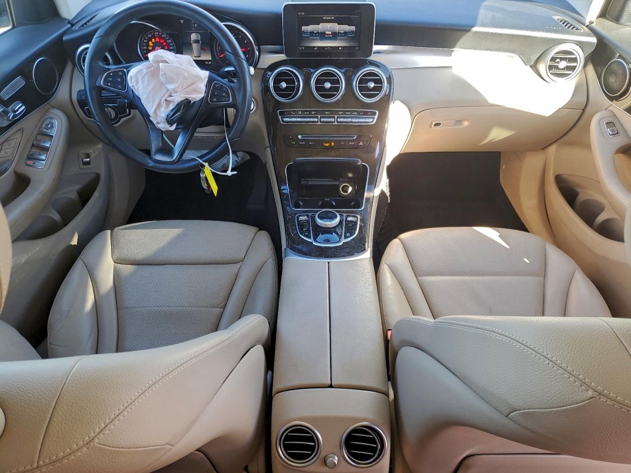 2018 MERCEDES-BENZ GLC 300 photo 8