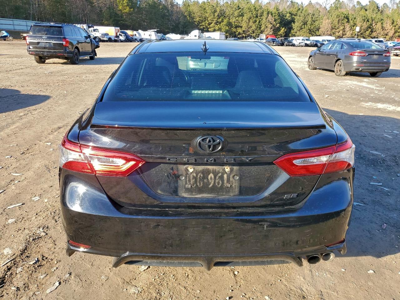 2019 TOYOTA CAMRY L photo 11