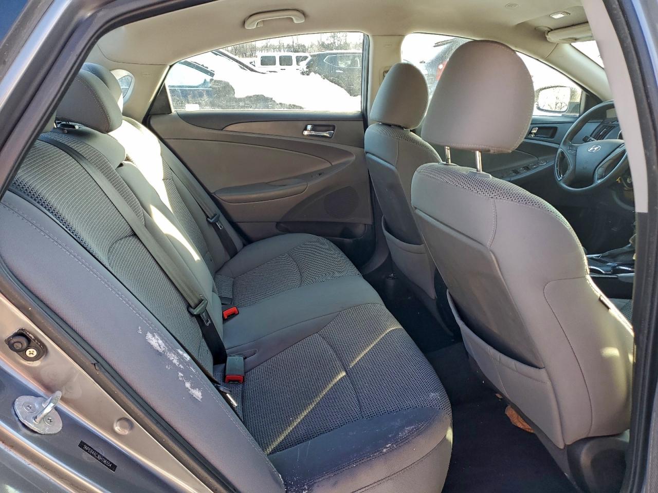 2011 HYUNDAI SONATA GLS photo 28