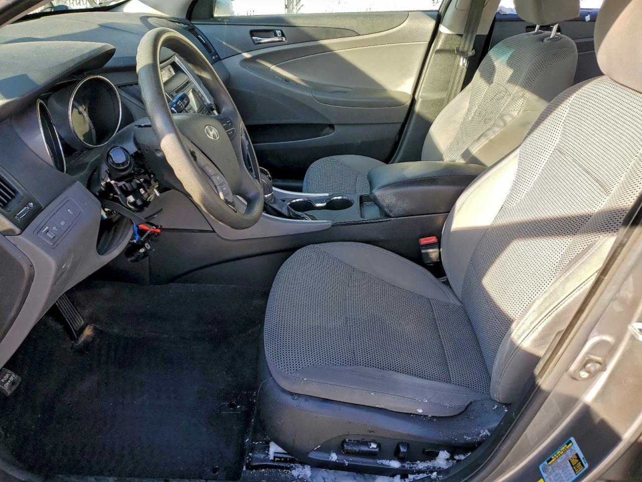 2011 HYUNDAI SONATA GLS photo 19