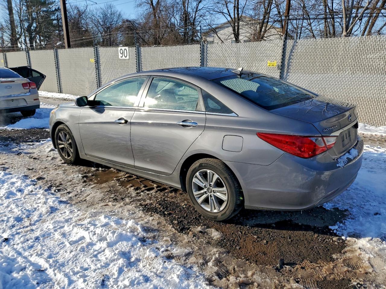 2011 HYUNDAI SONATA GLS photo 4
