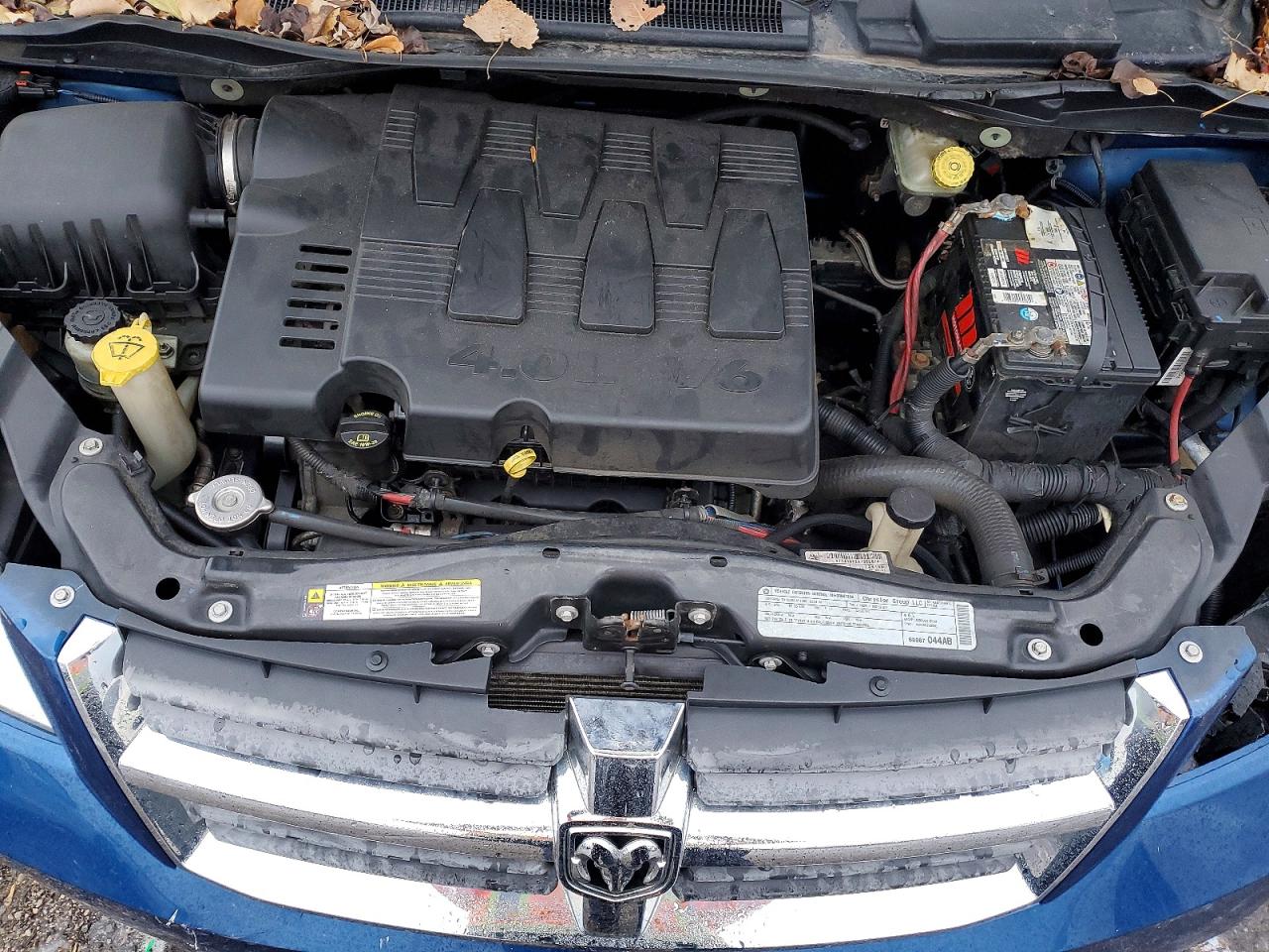 2010 DODGE GRAND CARAVAN SE photo 12