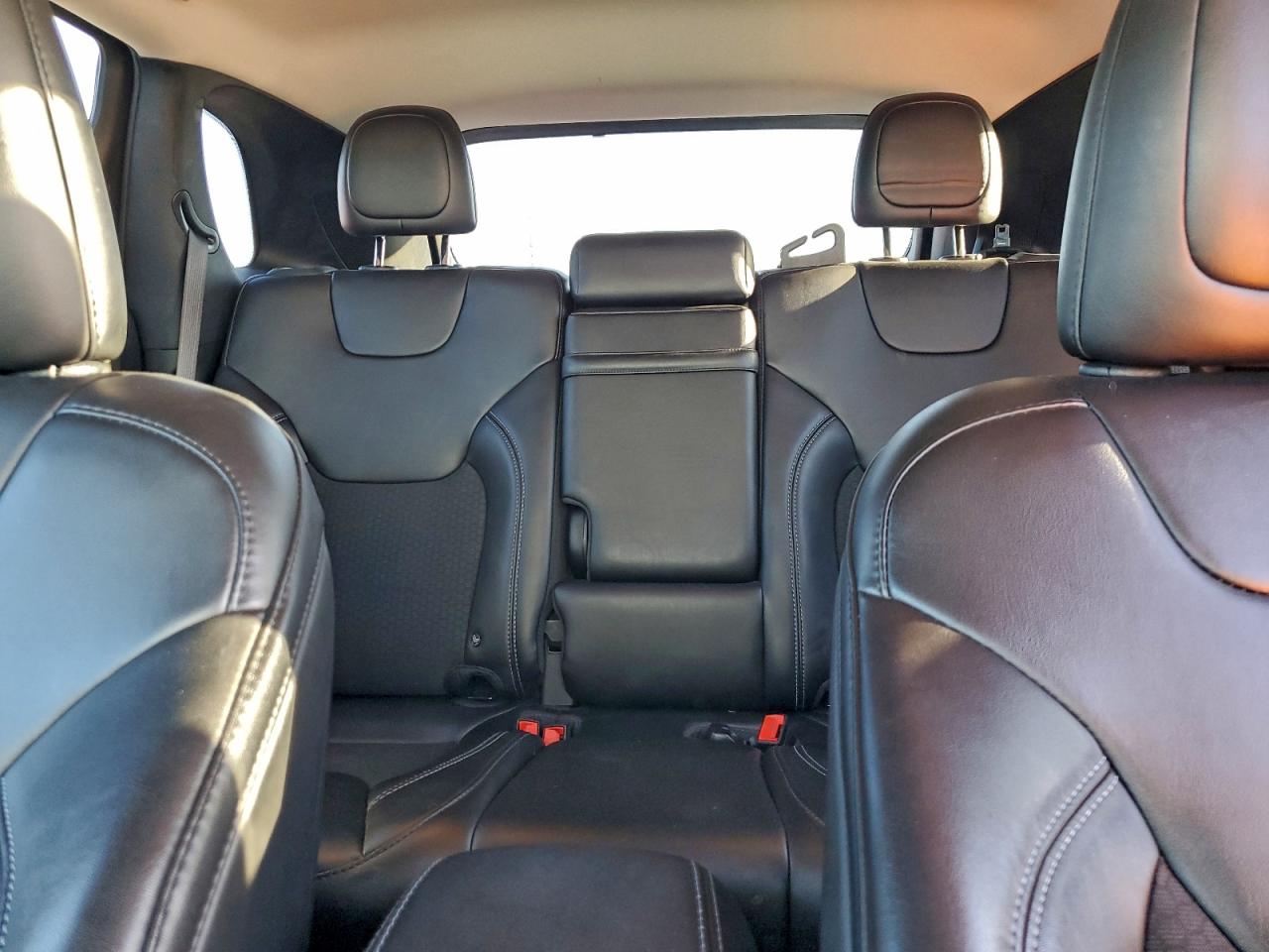 2019 JEEP CHEROKEE LATITUDE PLUS photo 19