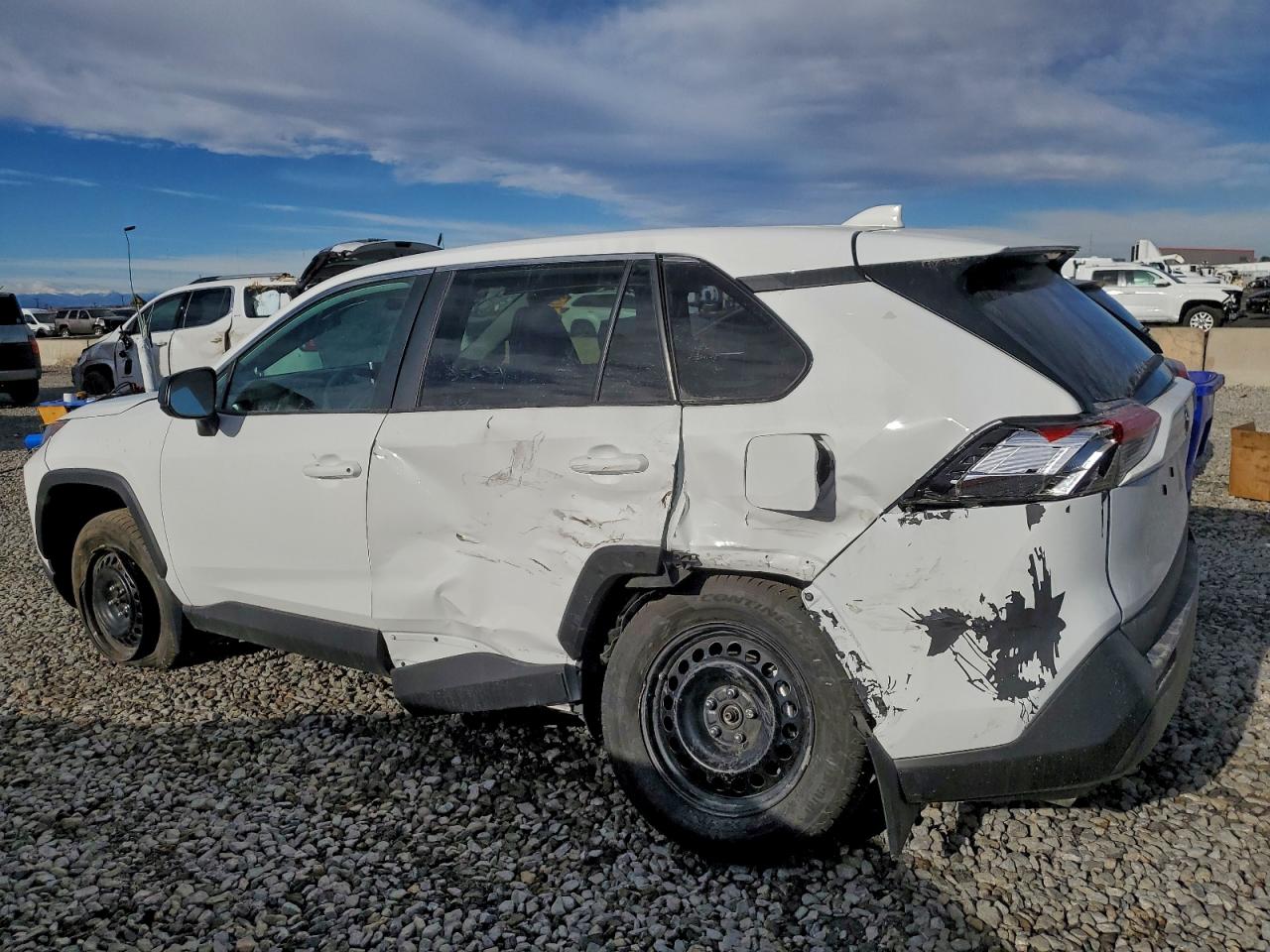2024 TOYOTA RAV4 LE photo 3