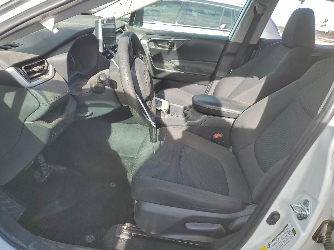 2024 TOYOTA RAV4 LE photo 13