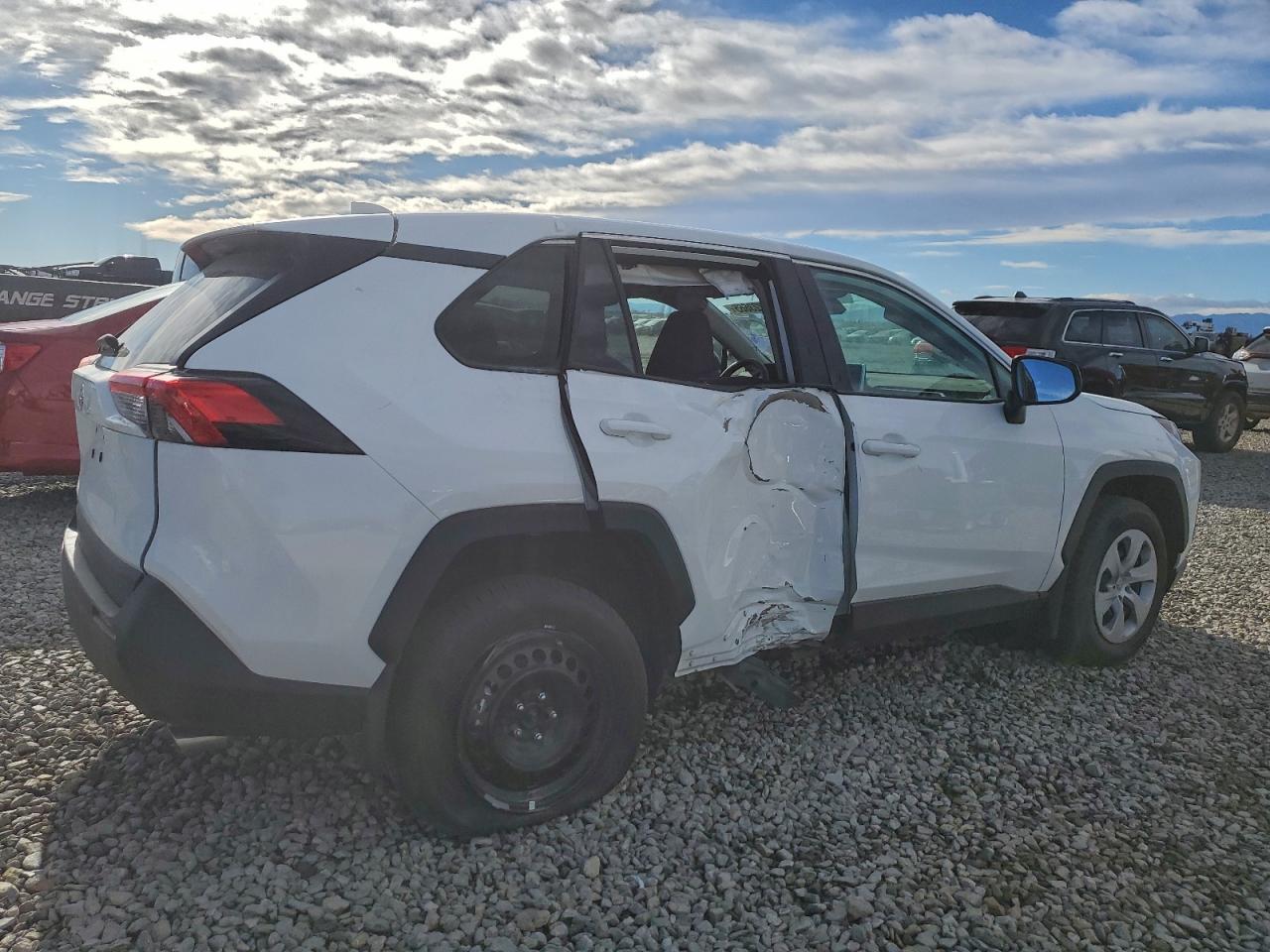 2024 TOYOTA RAV4 LE photo 5