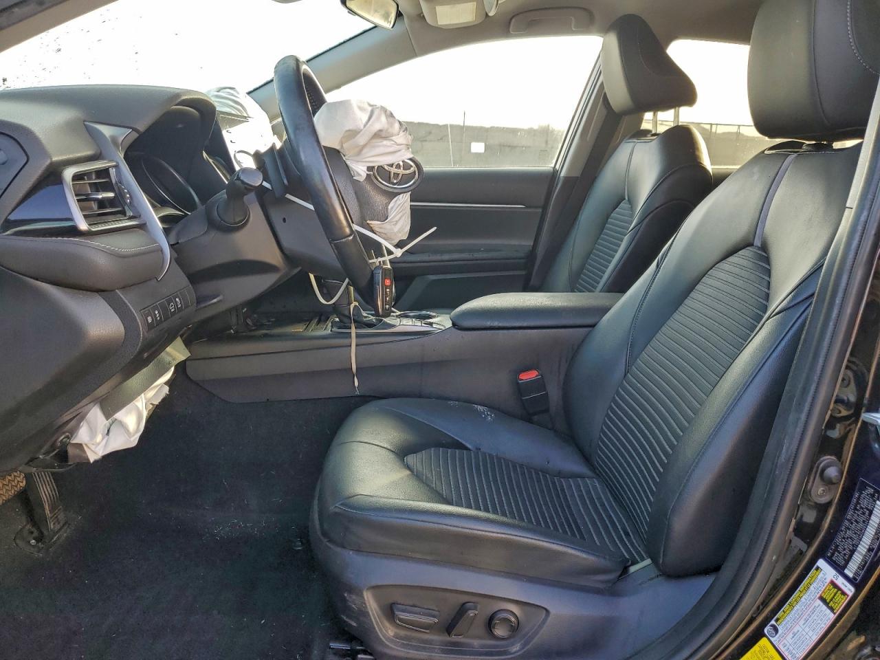 2022 TOYOTA CAMRY NIGHT SHADE photo 13