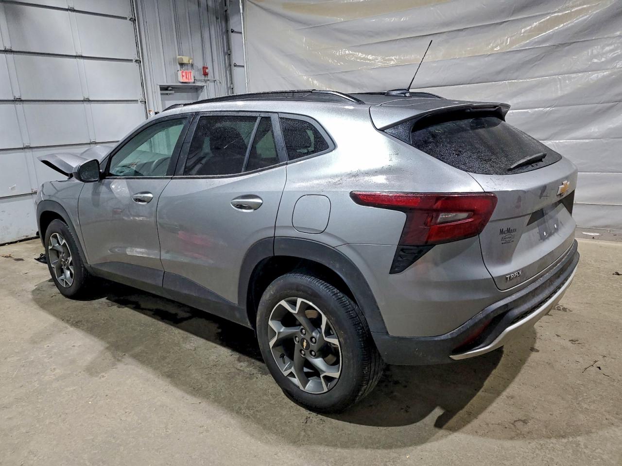 2025 CHEVROLET TRAX 1LT photo 2