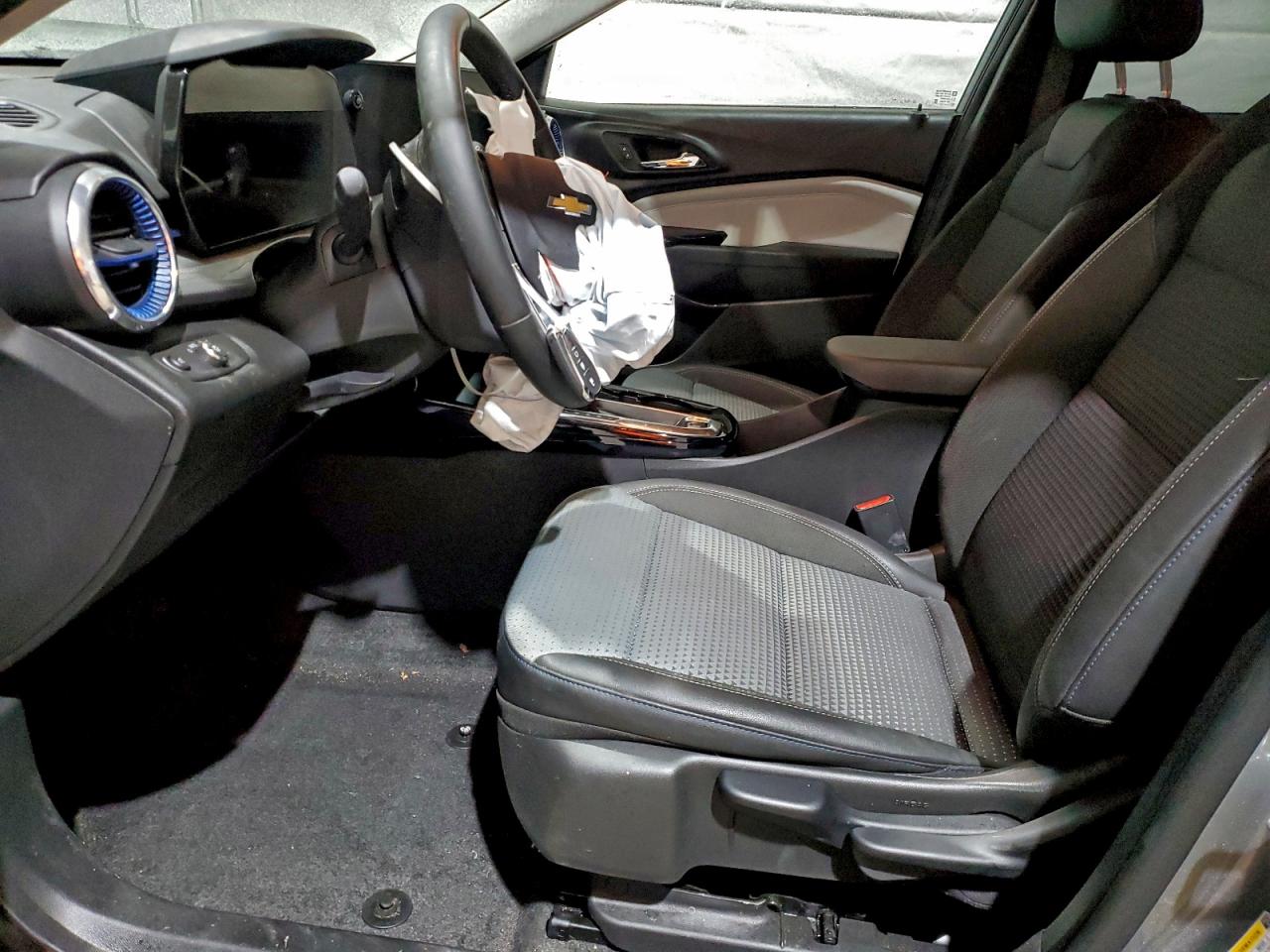 2025 CHEVROLET TRAX 1LT photo 7